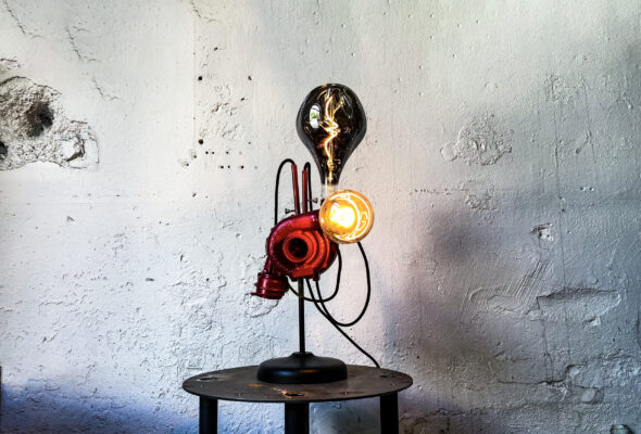 Lampe éco-conçue - Collection Atome Black
